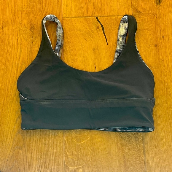 Lululemon align, reversible bra shine Size 8 - Picture 5 of 5